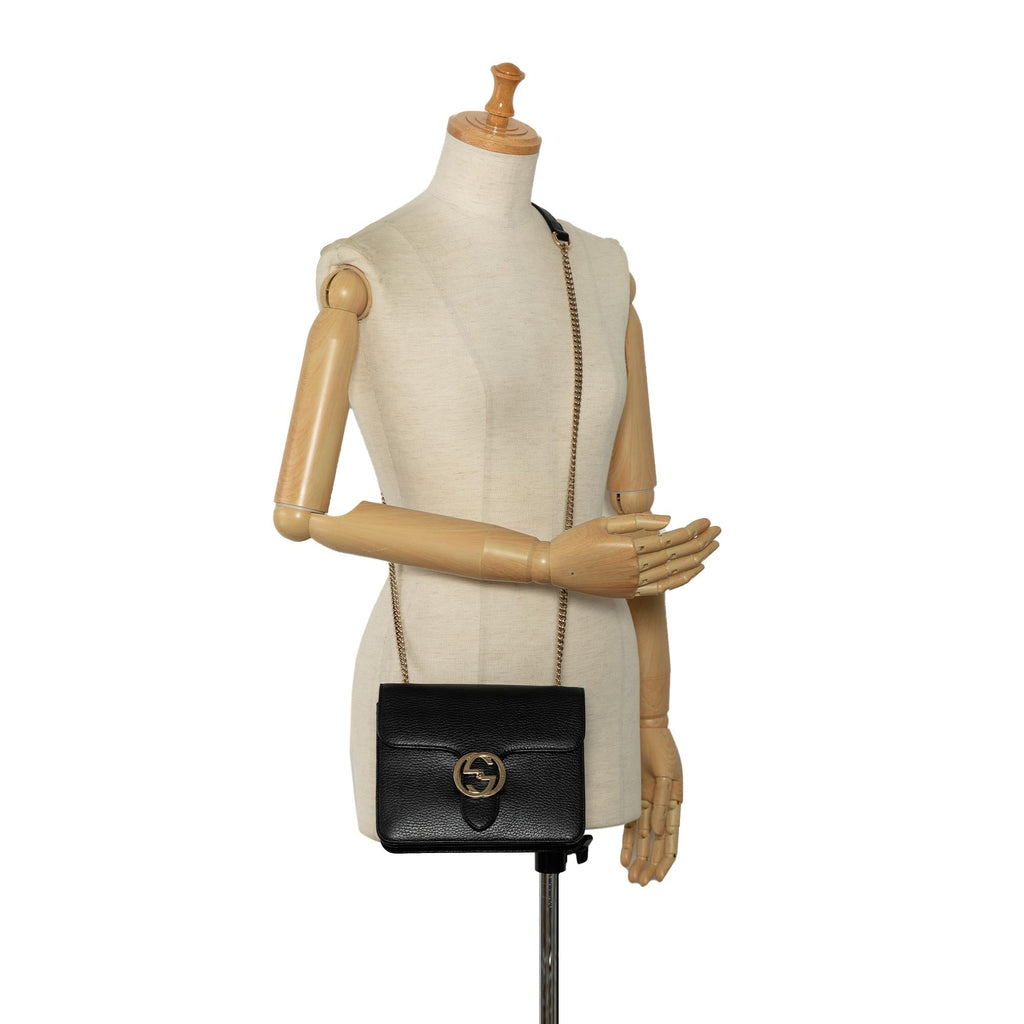 Gucci Small Dollar Interlocking G Crossbody (SHG-QutaH4)