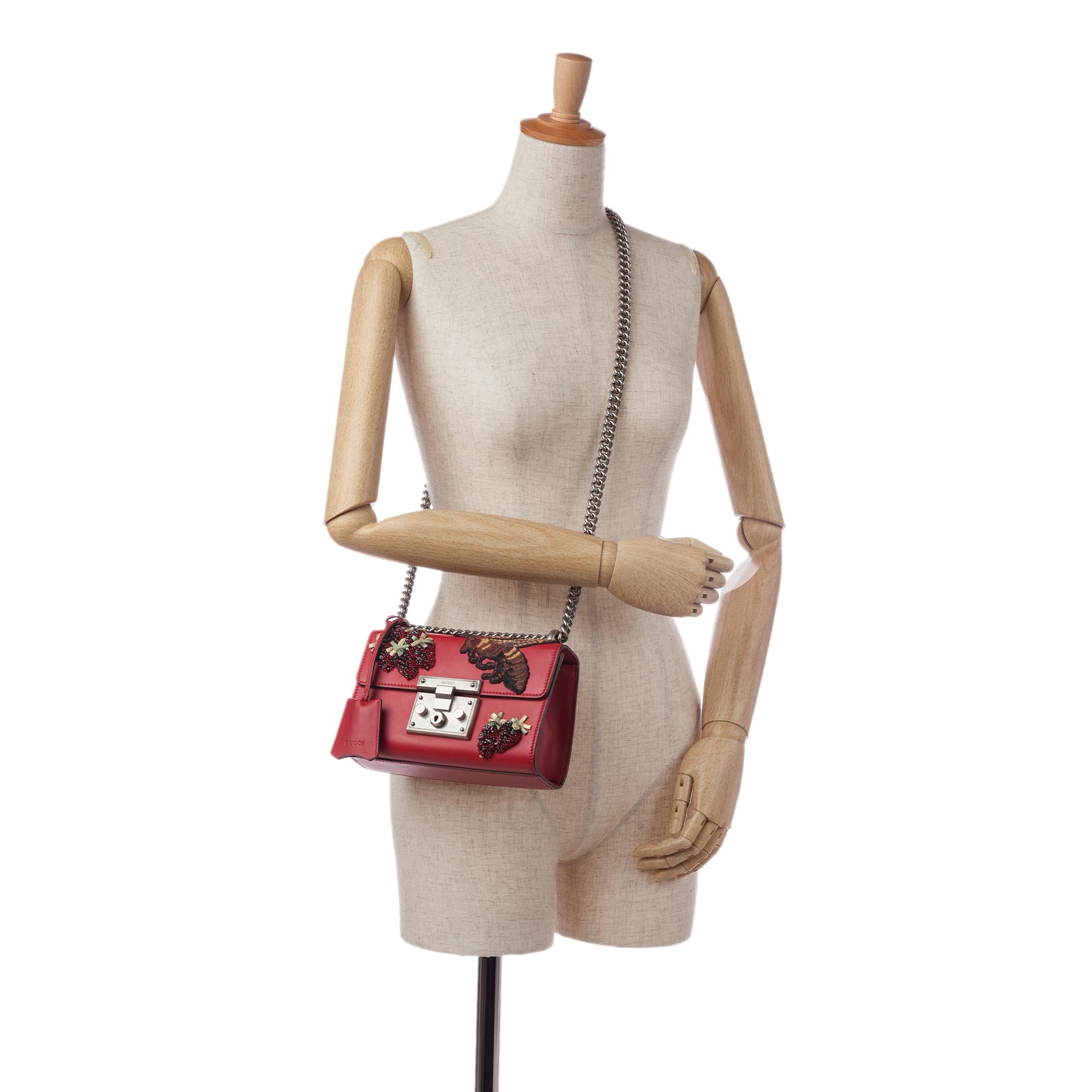 Gucci Small Embroidered Padlock Crossbody (SHG-BxKVG5)