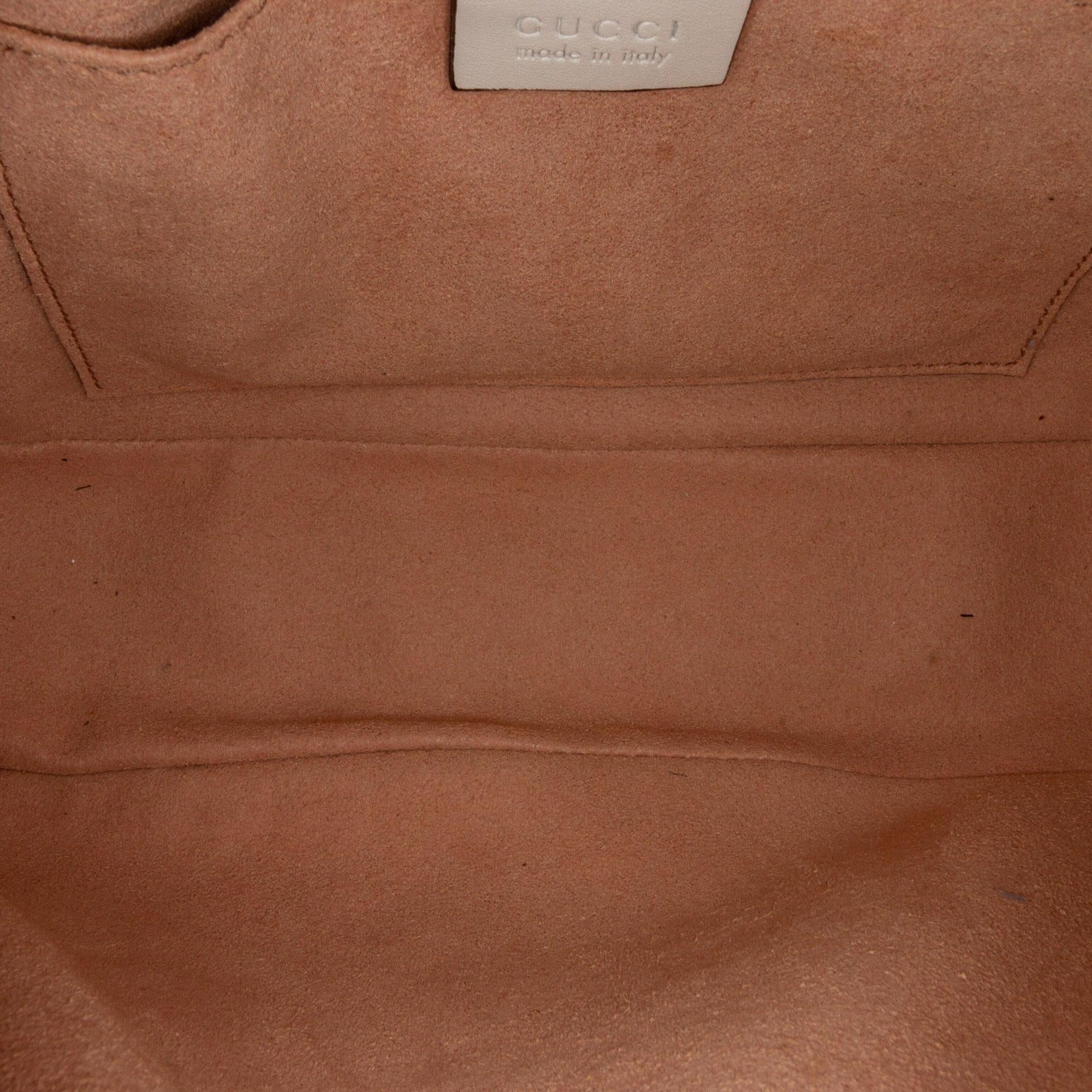 Gucci Small GG Marmont Crossbody Bag (SHG-A87tyz)