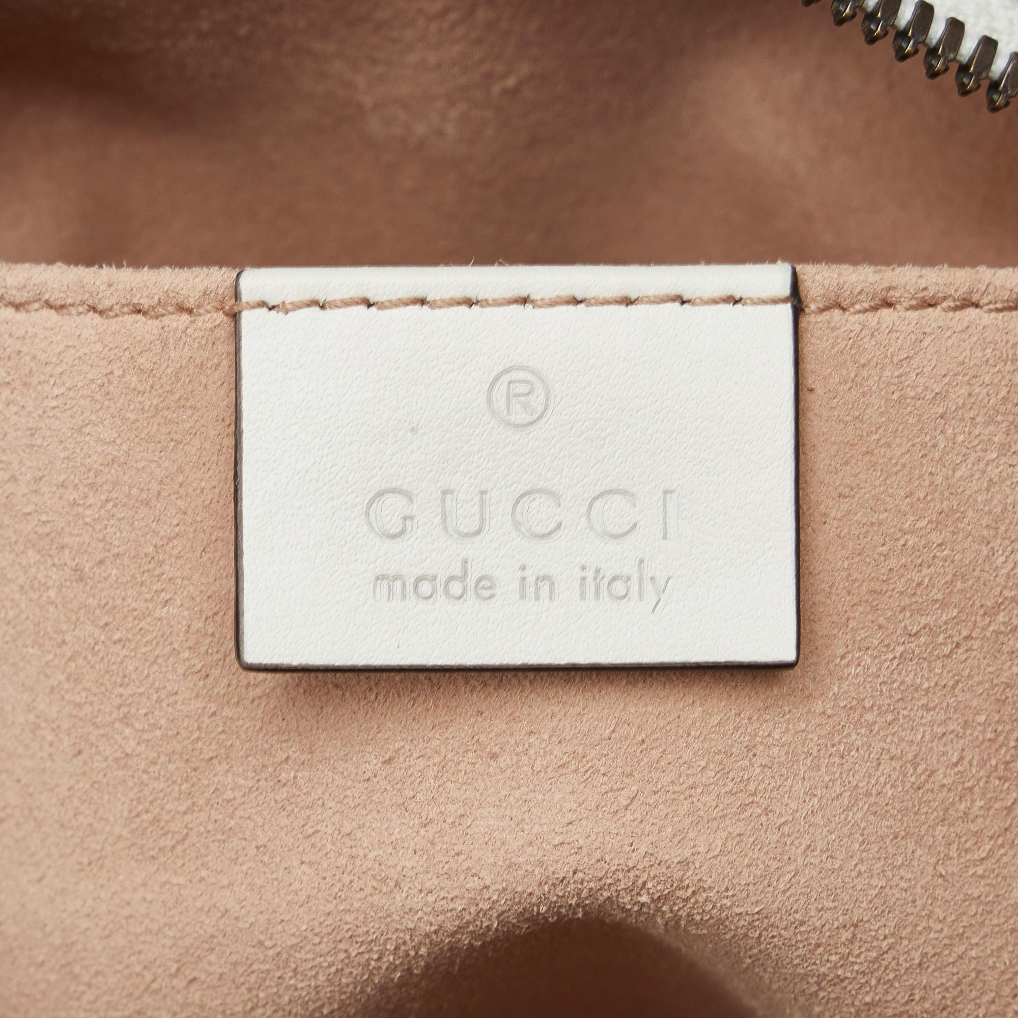 Gucci Small GG Marmont Matelasse Crossbody (SHG-WnmqBb)