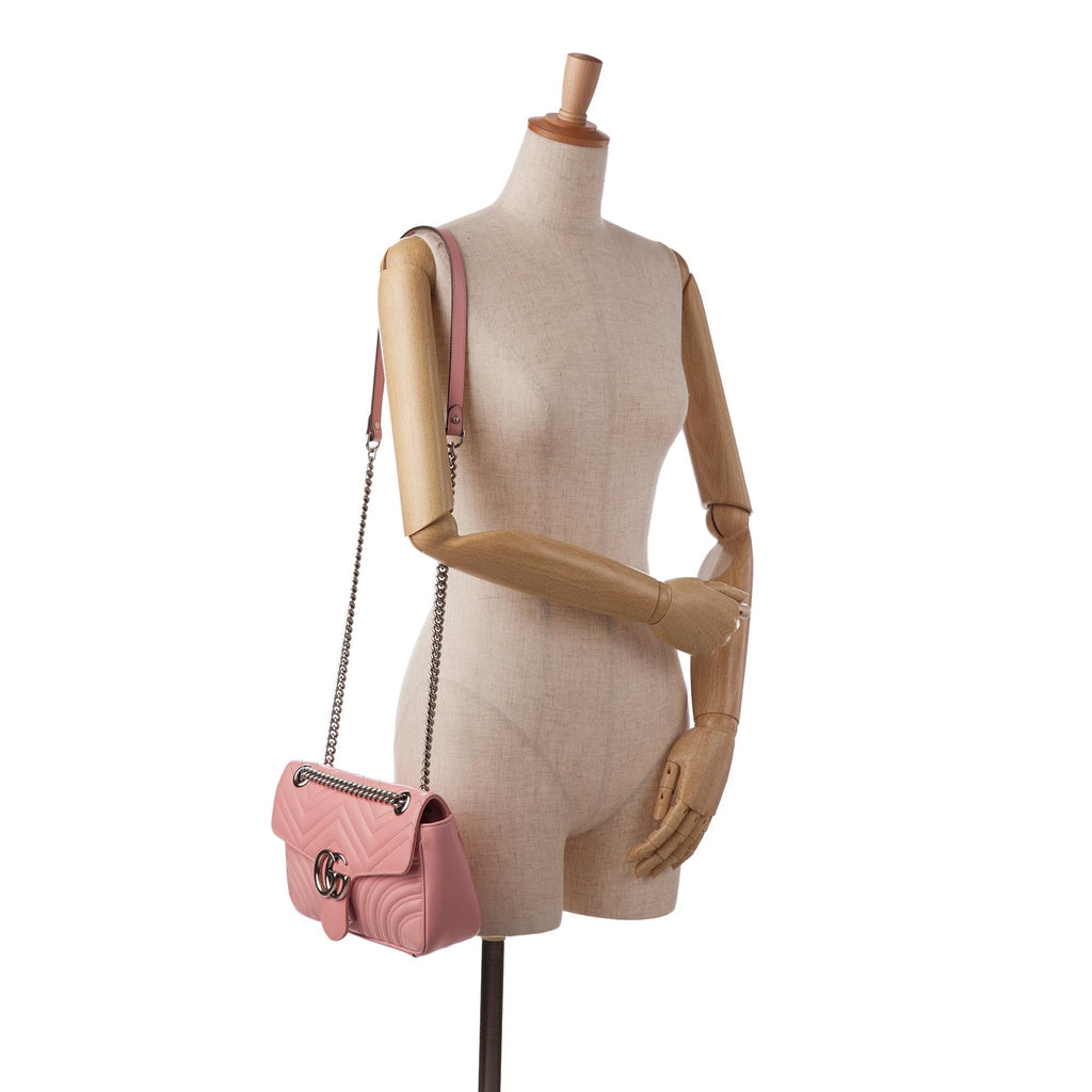 Gucci Small GG Marmont Matelasse Crossbody (SHG-3Rc6Ns)