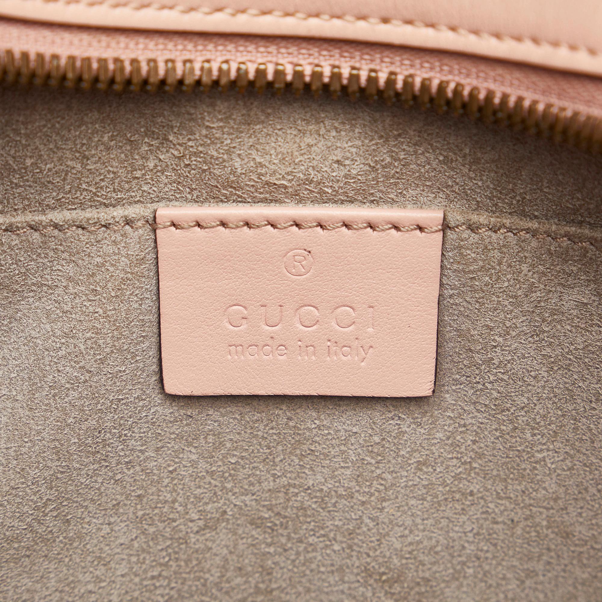 Gucci Small GG Marmont Matelasse Crossbody (SHG-FhRX5G)