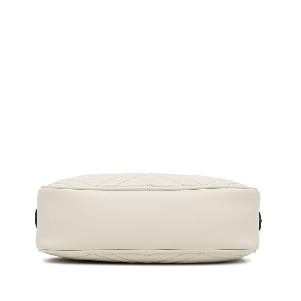Gucci Small GG Marmont Matelasse Crossbody (SHG-XJh1aH)