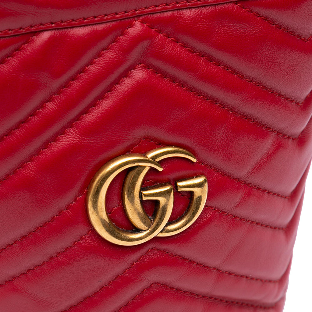 Gucci Small GG Marmont Matelasse Leather Bucket Bag