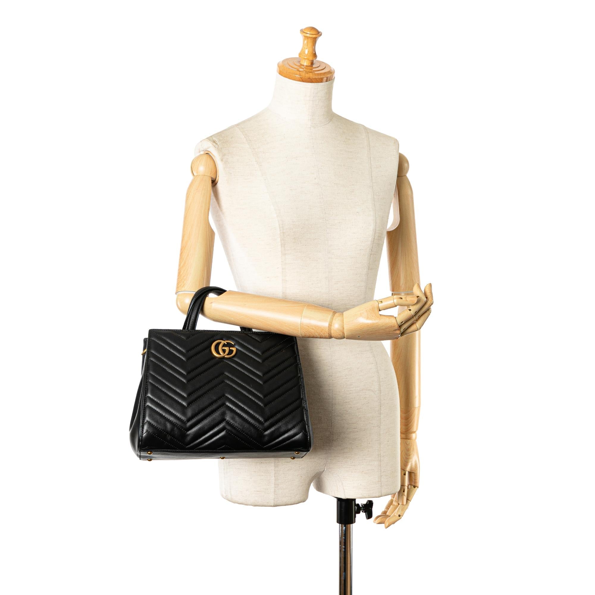 Gucci Small GG Marmont Matelasse Tote (SHG-SEH8S6)