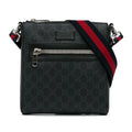 Gucci Small GG Supreme Messenger Bag (SHG-v3moky)