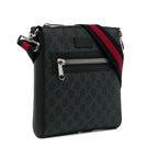 Gucci Small GG Supreme Messenger Bag (SHG-v3moky)
