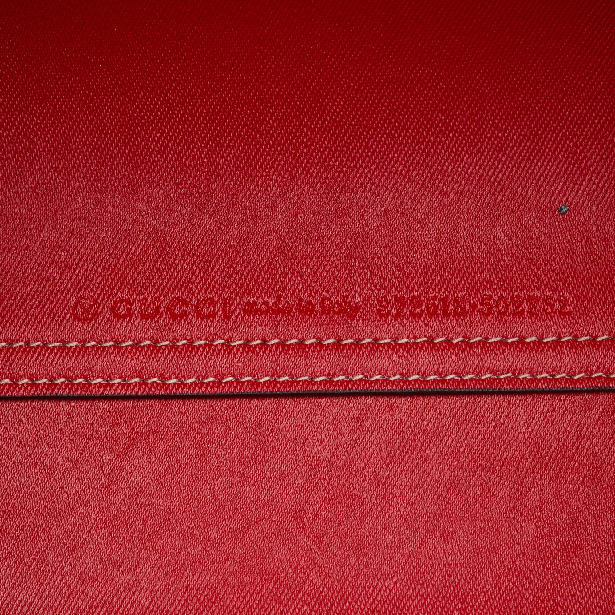 Gucci Small GG Supreme Reversible Tote (SHG-FICivb)