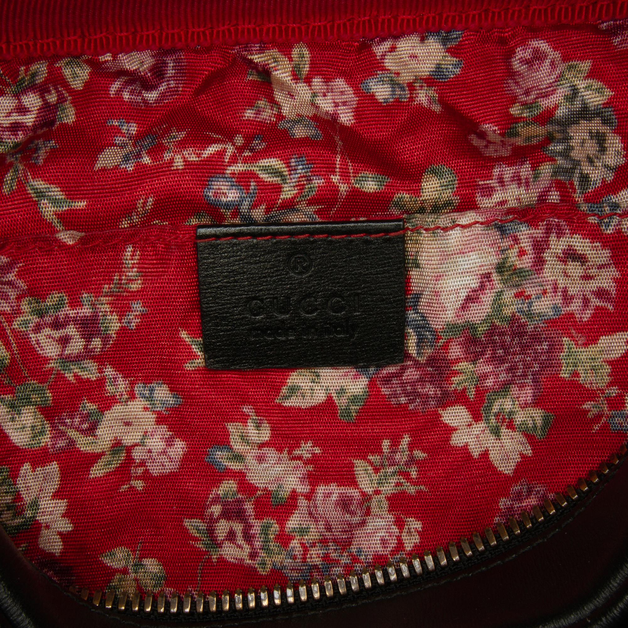 Gucci Small Trampuntata Crossbody Bag (SHG-fxPHOR)