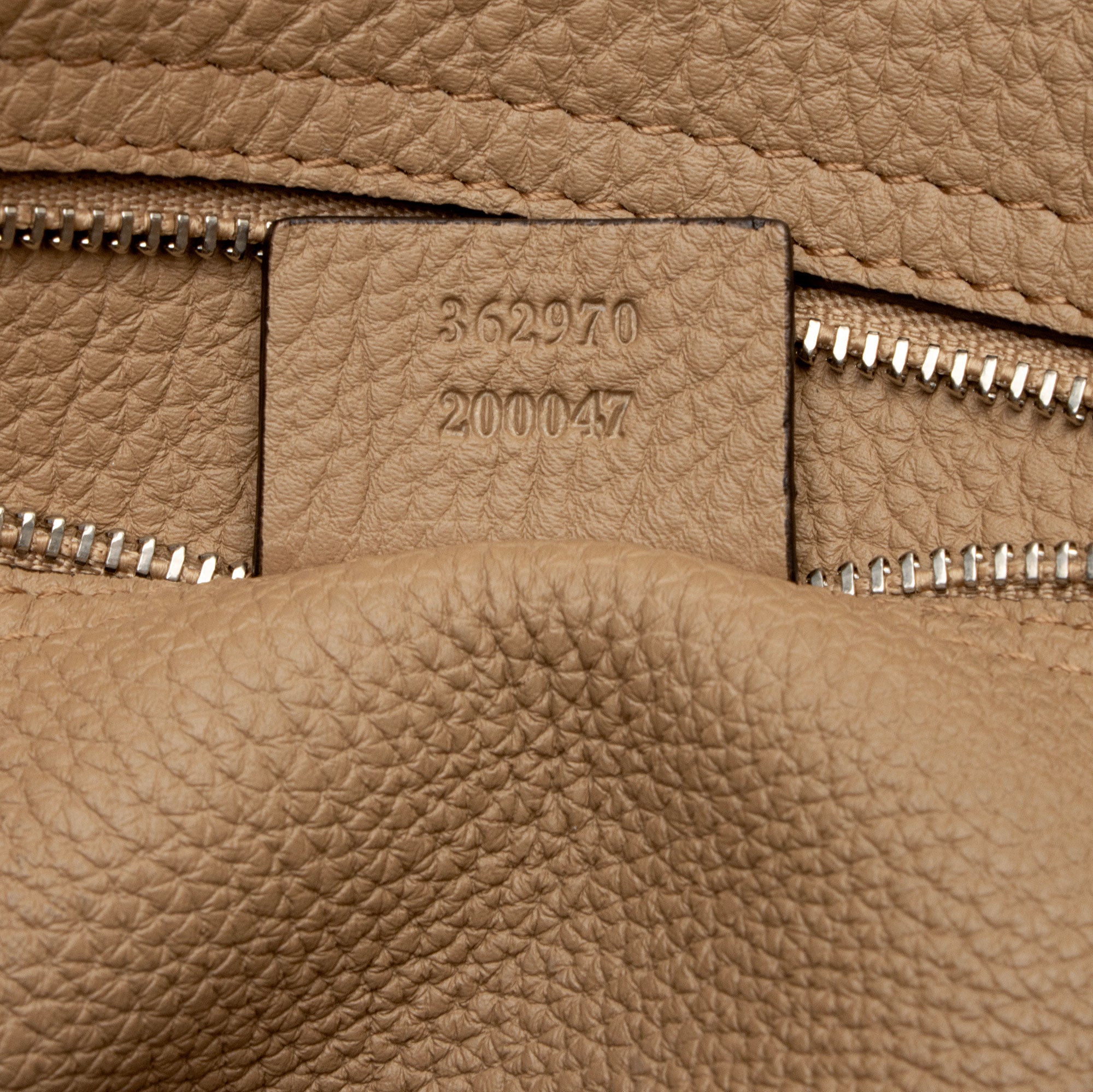Gucci Soft Pebbled Leather Jackie Medium Tote
