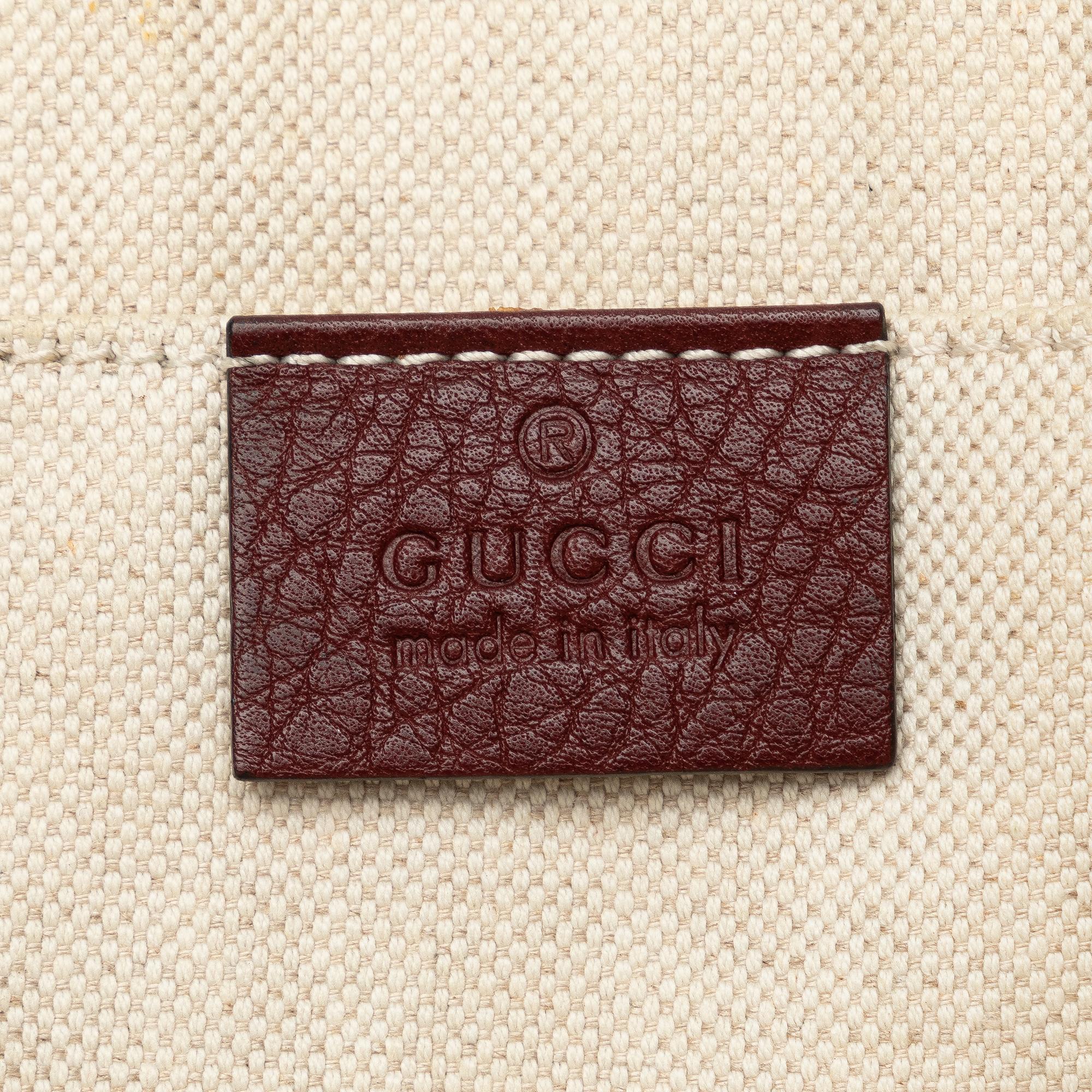 Gucci Soho Leather Clutch (SHG-x8q0VR)