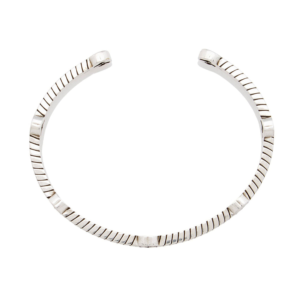 Gucci Sterling Silver Chain Interlocking G Station Cuff