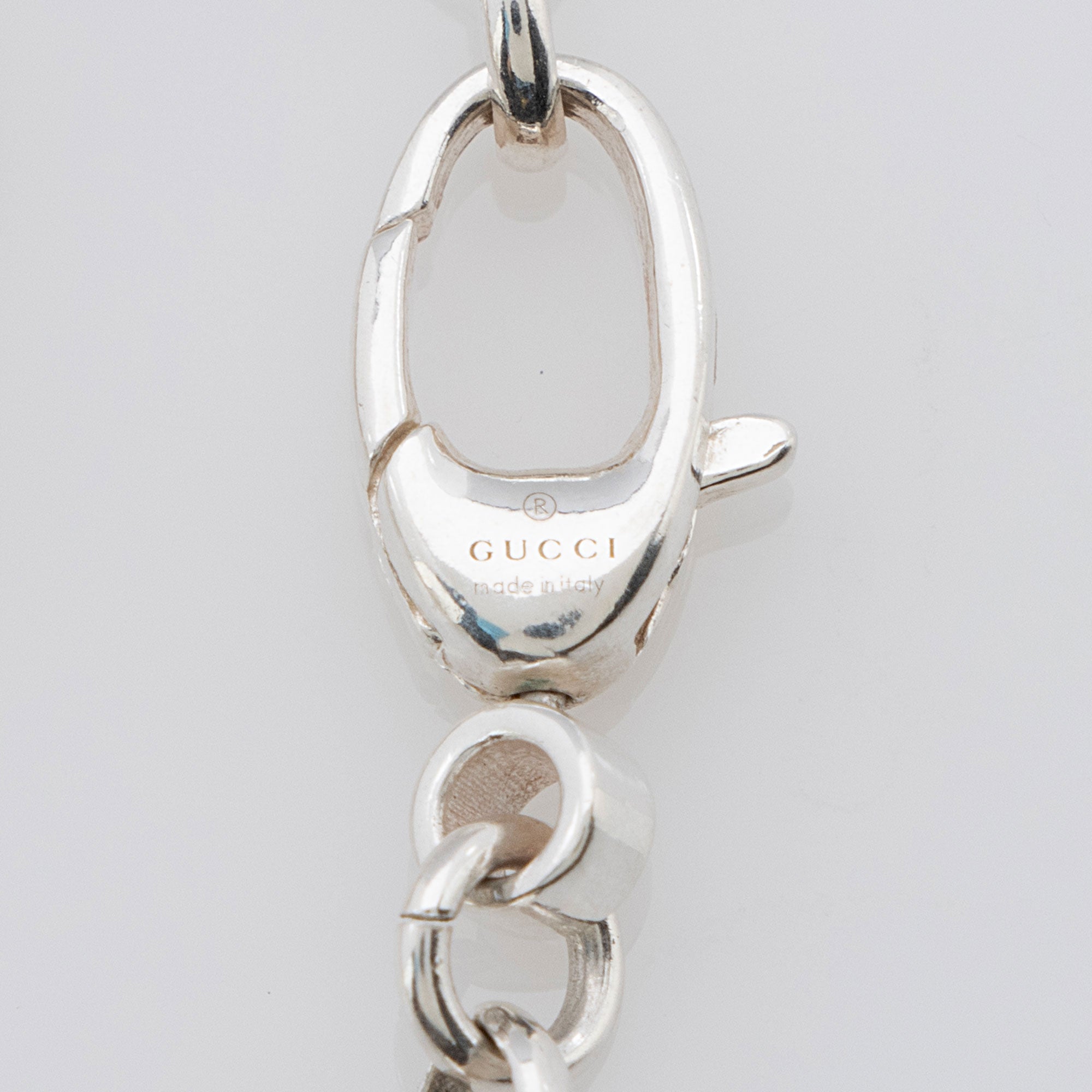 Gucci Sterling Silver Interlocking GG Necklace (SHF-nriOUx)