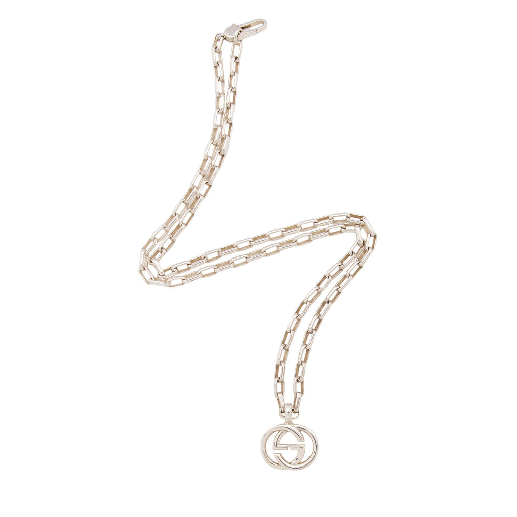 Gucci Sterling Silver Interlocking GG Pendant Necklace (SHF-tsIFyV)