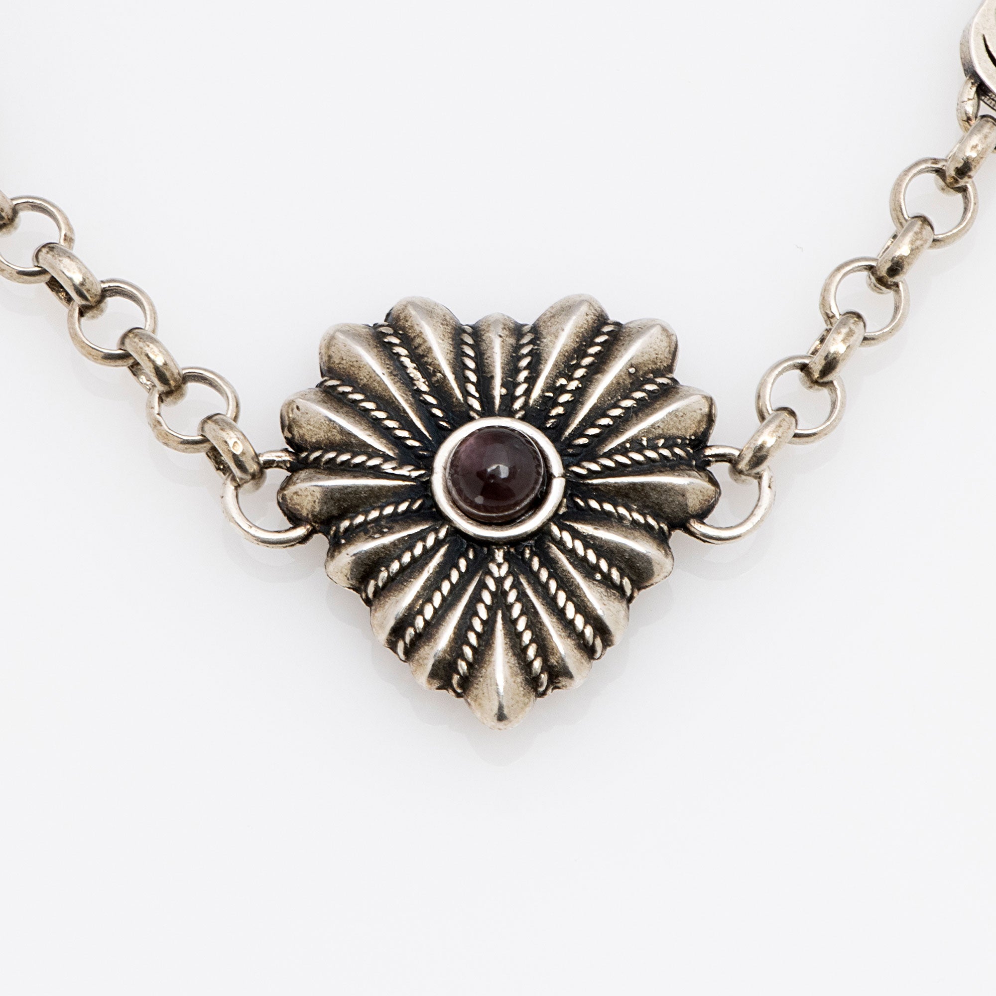 Gucci Sterling Silver Mother Of Pearl Interlocking G Bracelet