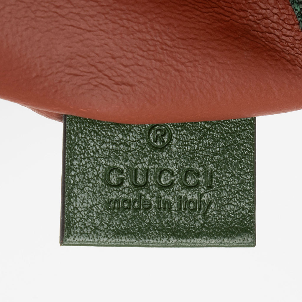 Gucci Suede Pochette (SHF-qbbjql)