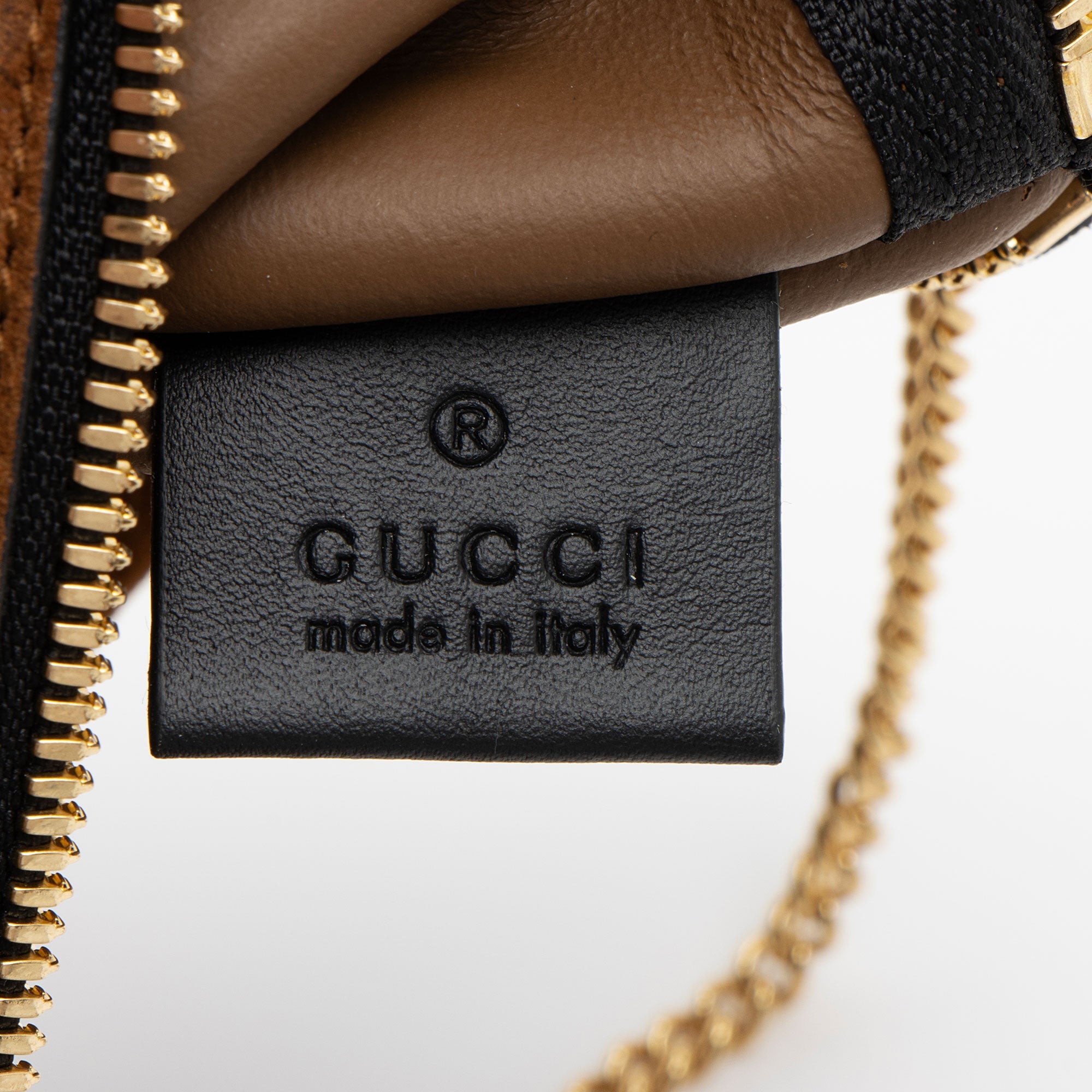 Gucci Suede Pochette (SHF-EPOUz5)