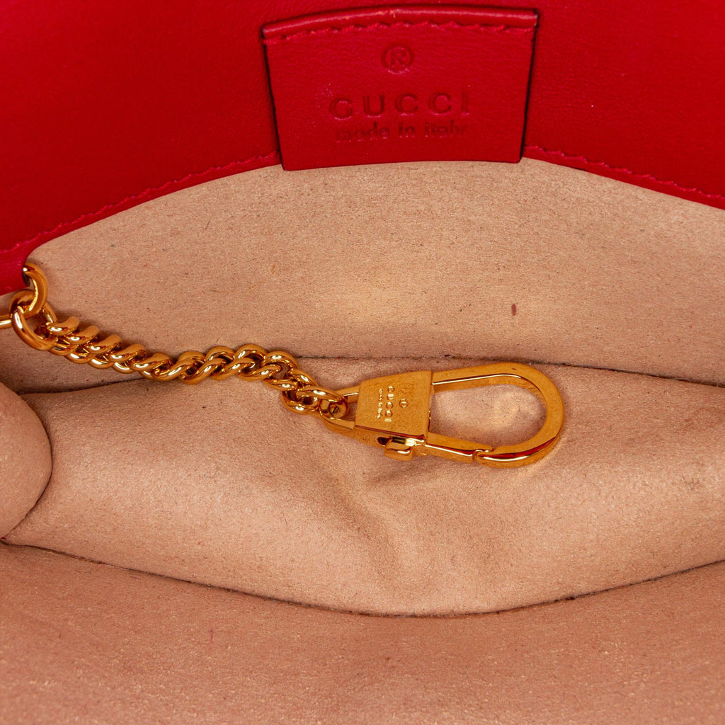 Gucci Super Mini Sylvie Crossbody Bag (SHG-WQPGZl)