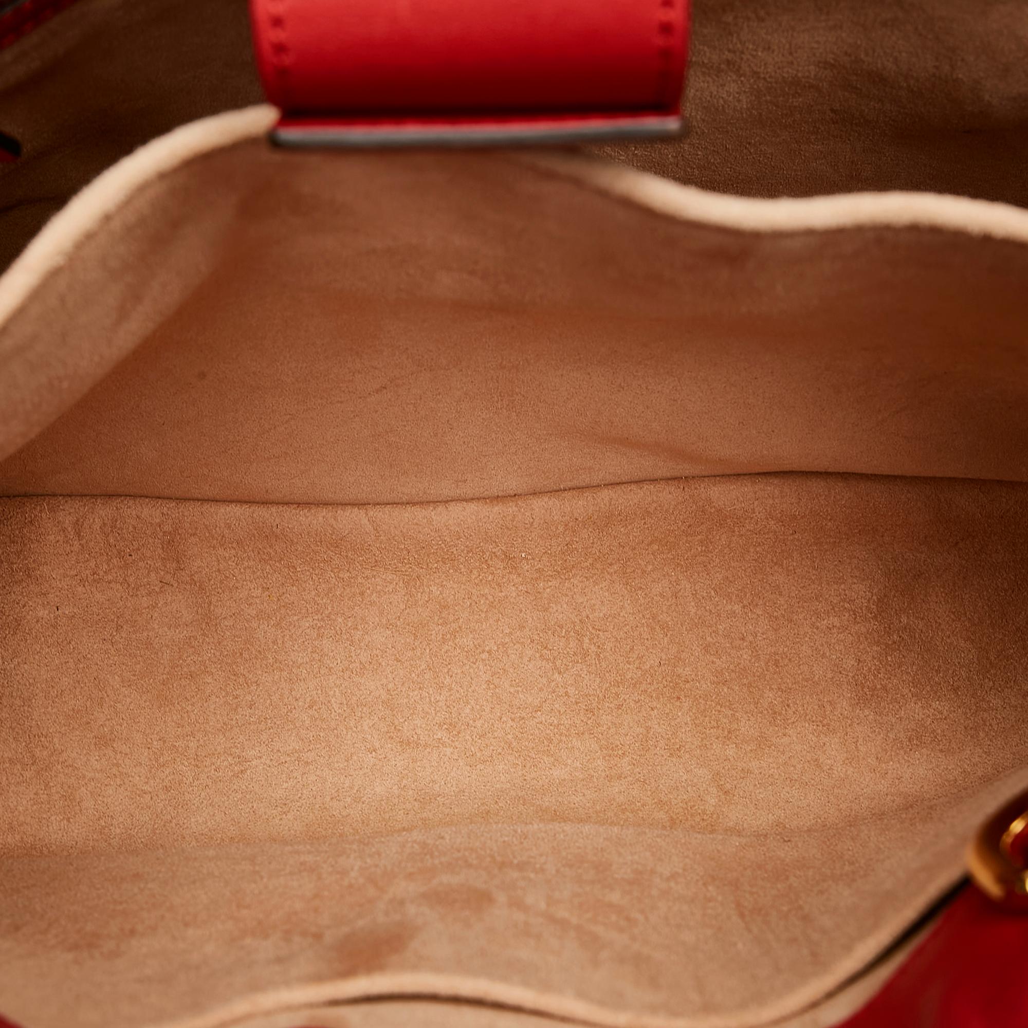 Gucci Sylvie Leather Satchel (SHG-36704)