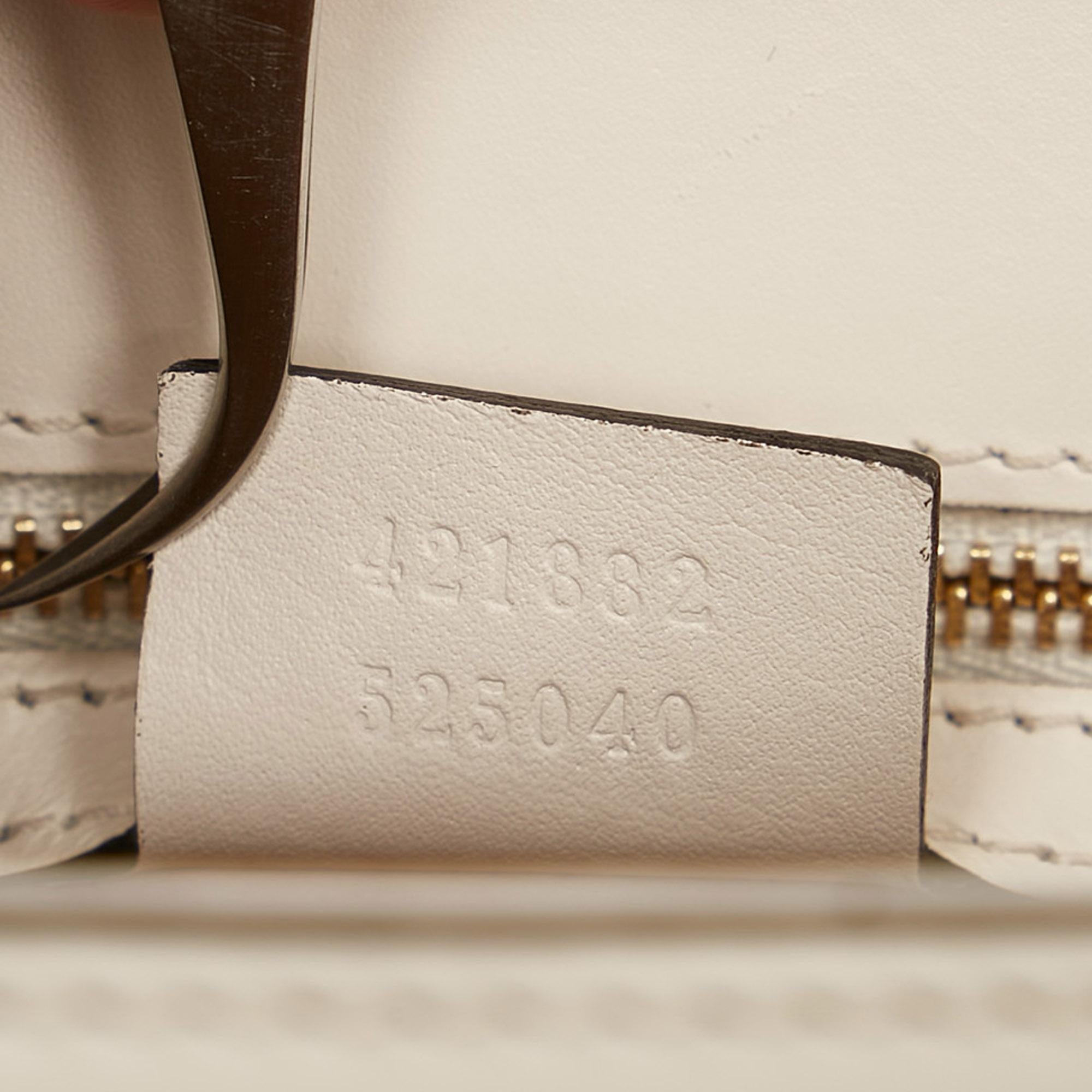 Gucci Sylvie Shoulder Bag (SHG-34564)