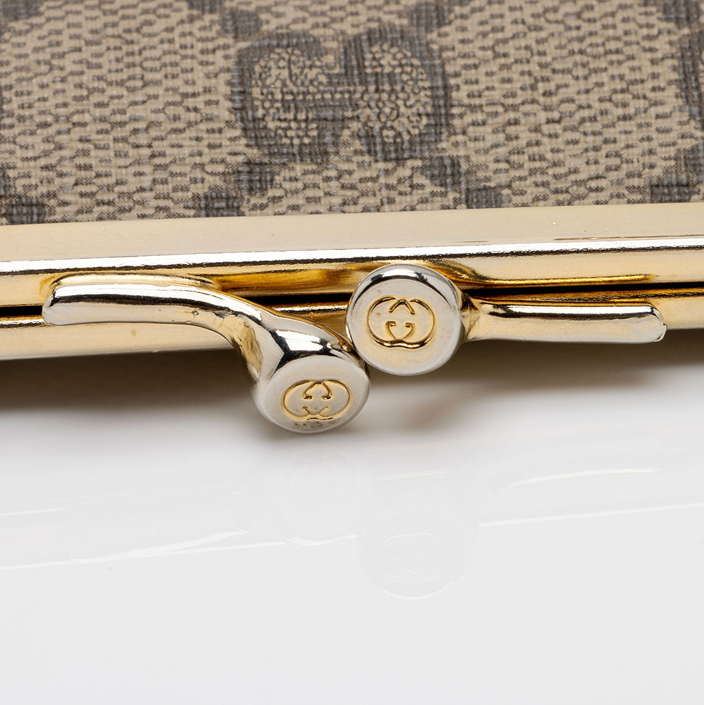 Gucci Vintage GG Supreme Kiss Lock Coin Pouch (SHF-xxZ0al)