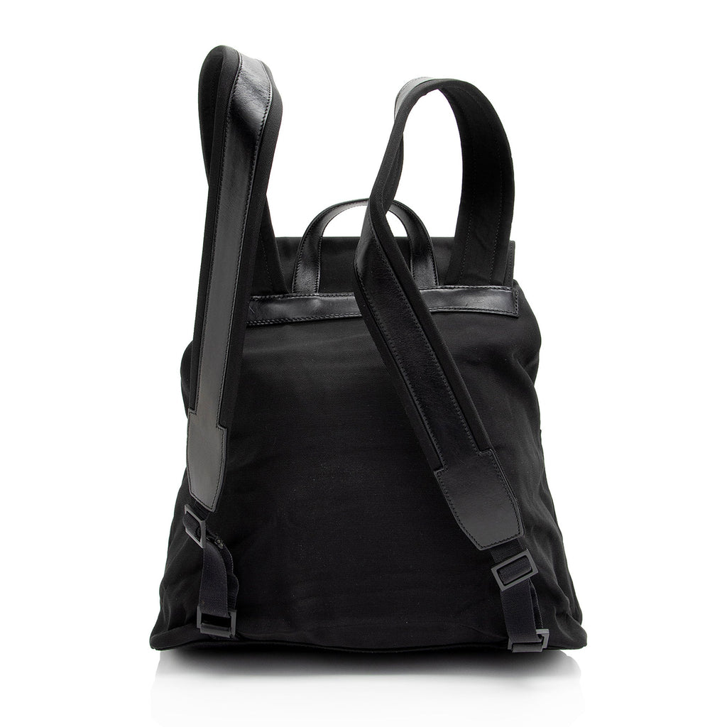Gucci Vintage Nylon Backpack (SHF-B0jNII)