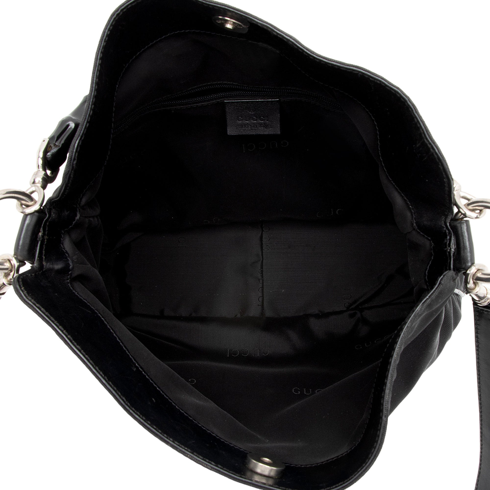 Gucci Vintage Nylon Bamboo Hobo (SHF-4WRjjt)