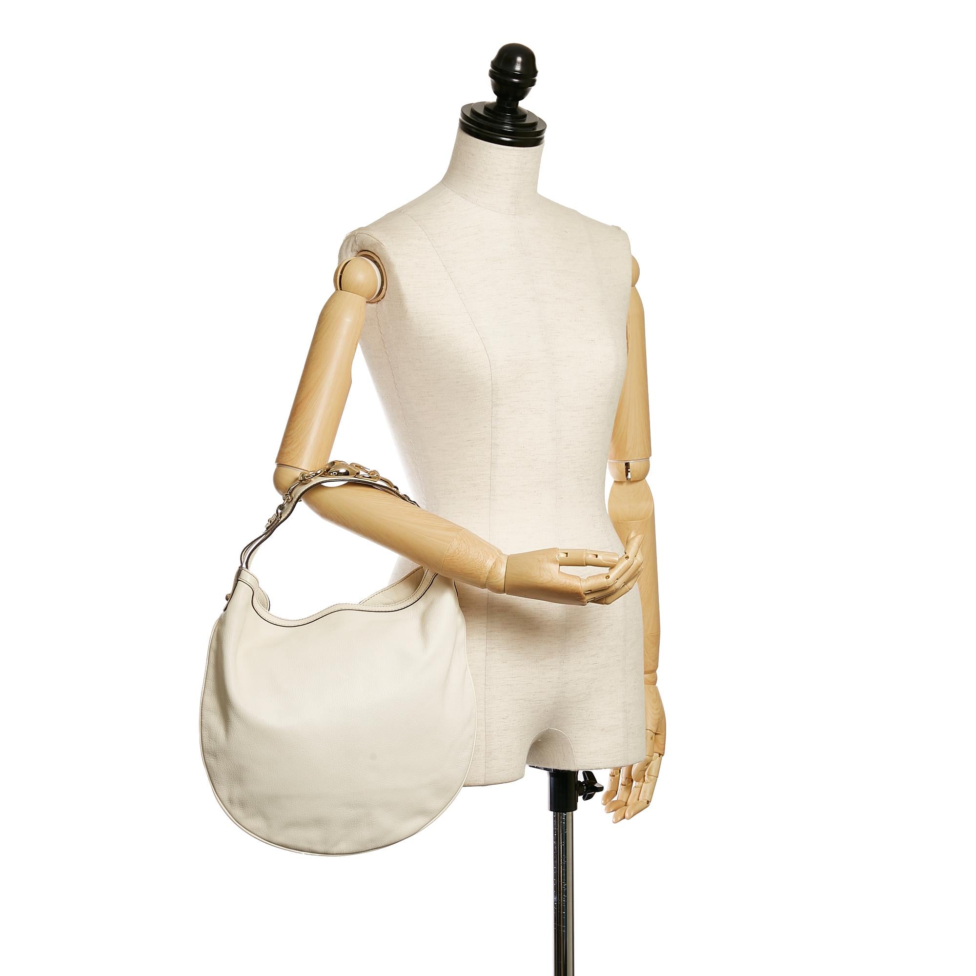 Gucci Wave Leather Hobo Bag (SHG-37223)