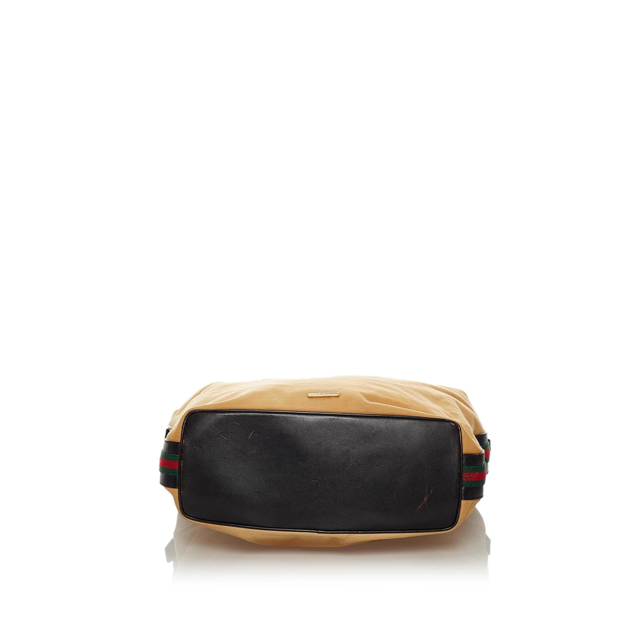 Gucci Web Canvas Shoulder Bag (SHG-34179)