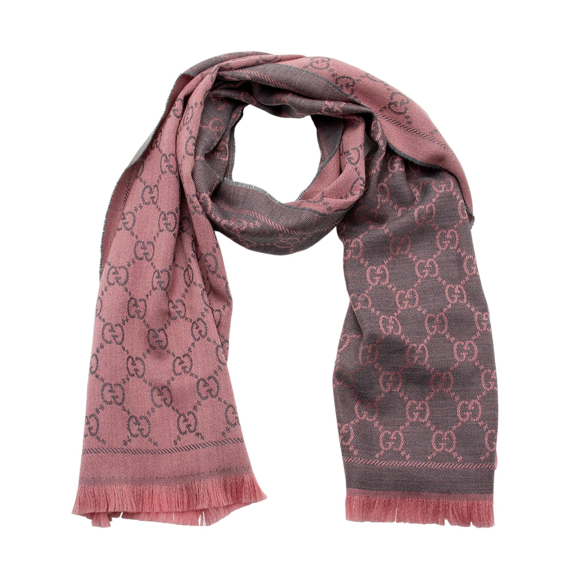 Gucci Wool GG Reversible Scarf (SHF-3woLAR)