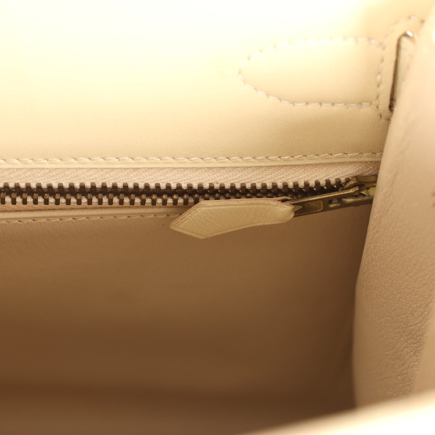 Vintage Hermes Kelly Sellier 28 Parchemin Box Gold Hardware