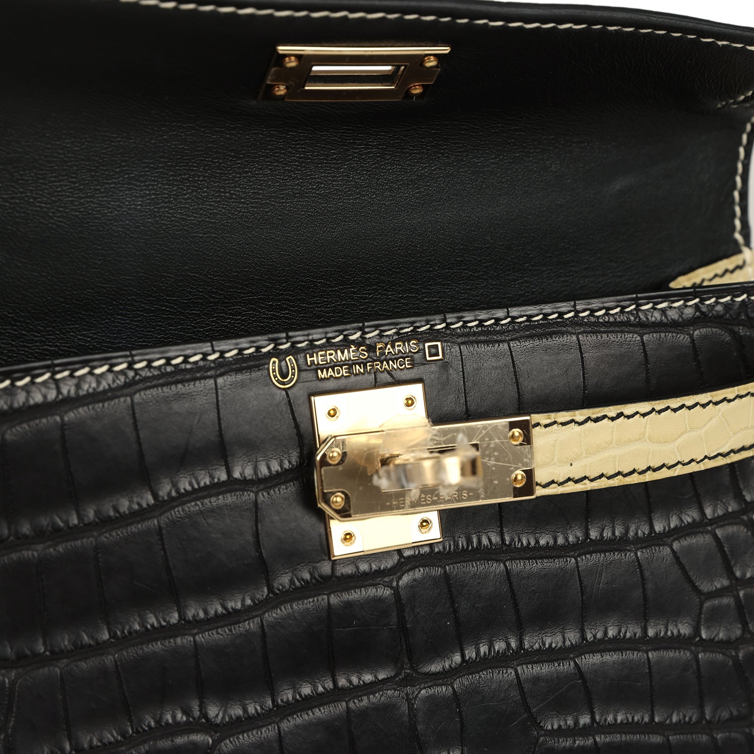 Hermes Special Order (HSS) Kelly Sellier 20 Black and Vanille Matte Alligator Permabrass Hardware