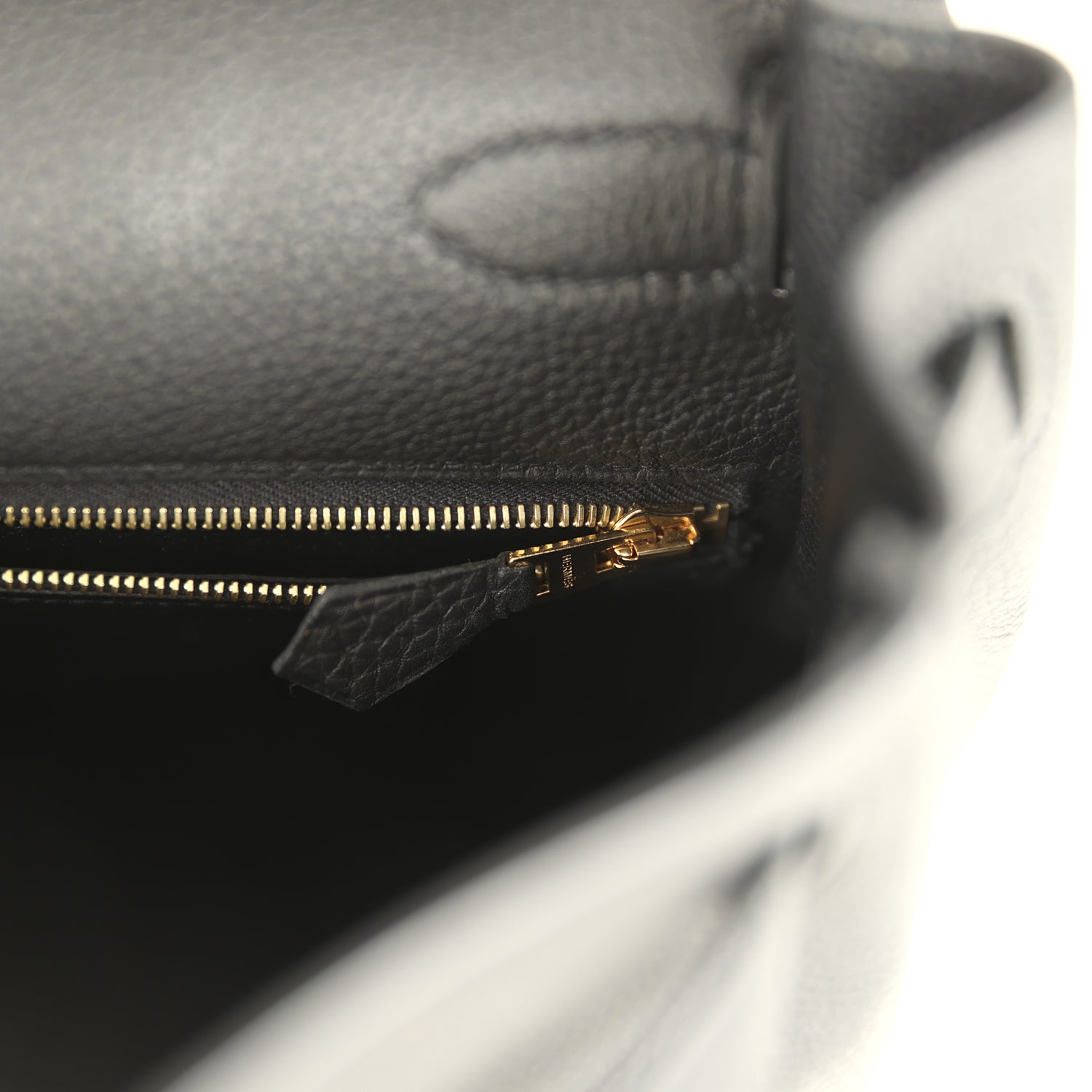 Hermes Kelly Retourne 32 Black Togo Gold Hardware