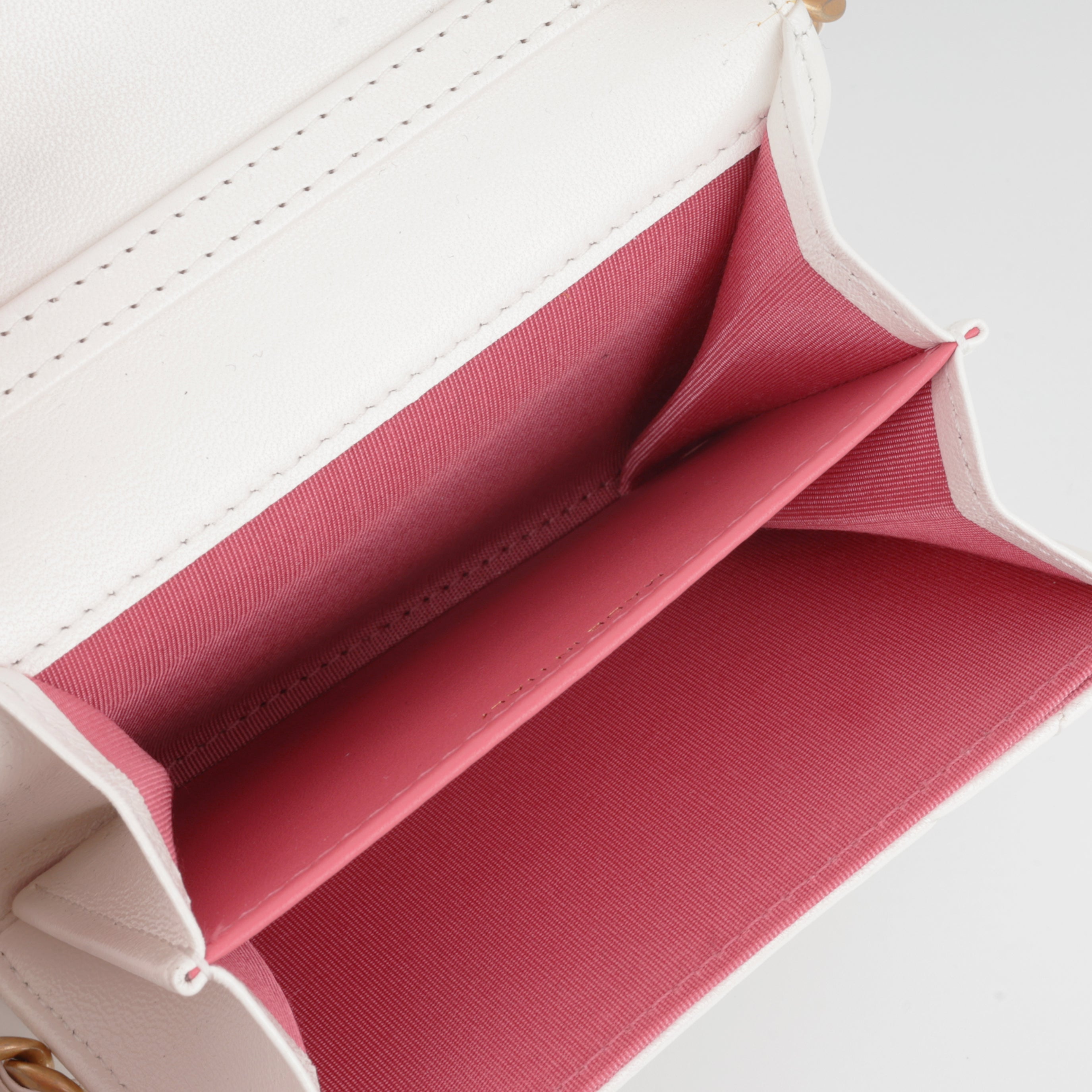 19 Cardholder on Chain - White Lambskin | Gold & Ruthenium Hardware