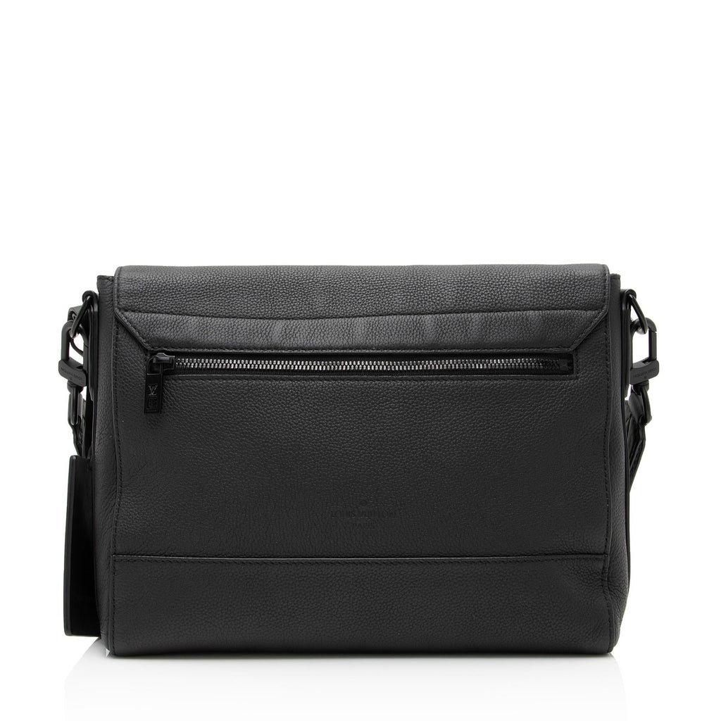 Louis Vuitton Calfskin Aerogram Takeoff Messenger Bag (SHF-QgVacu)
