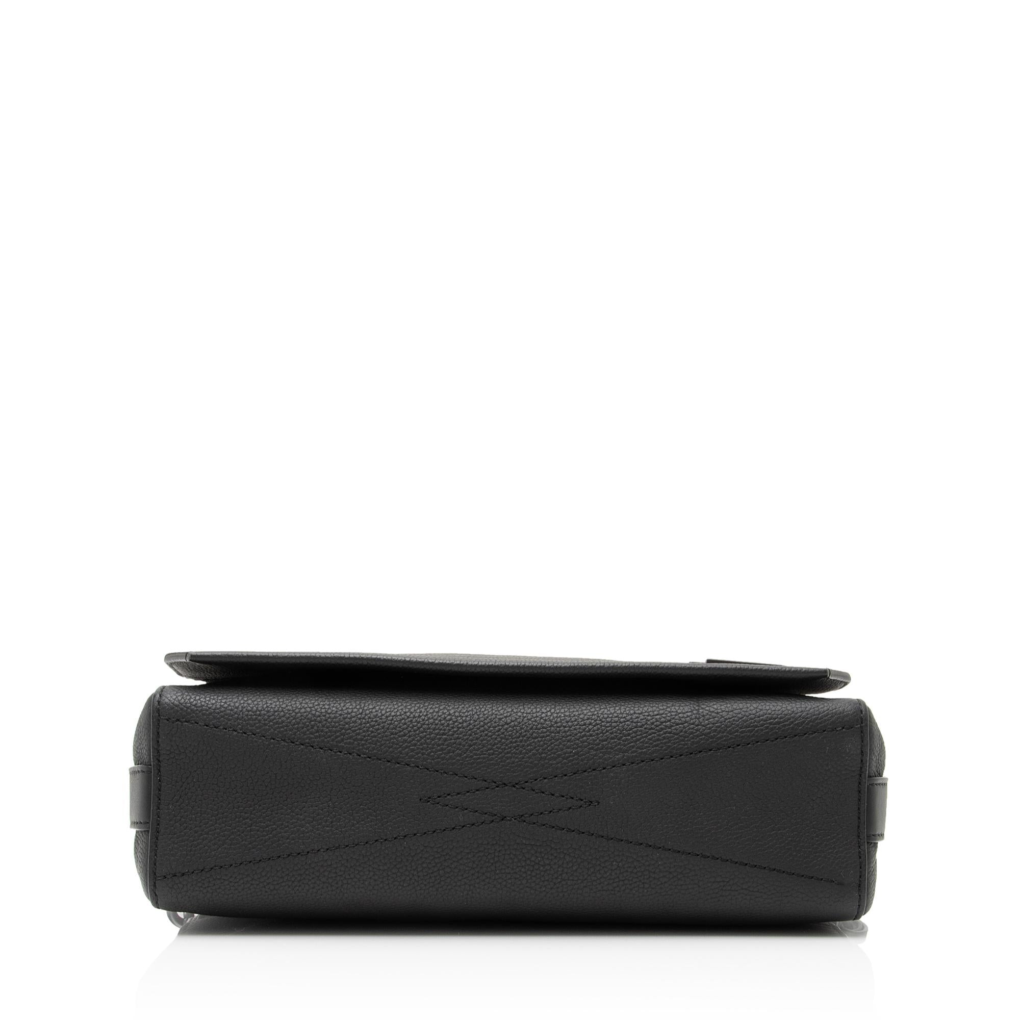 Louis Vuitton Calfskin Aerogram Takeoff Messenger Bag (SHF-QgVacu)