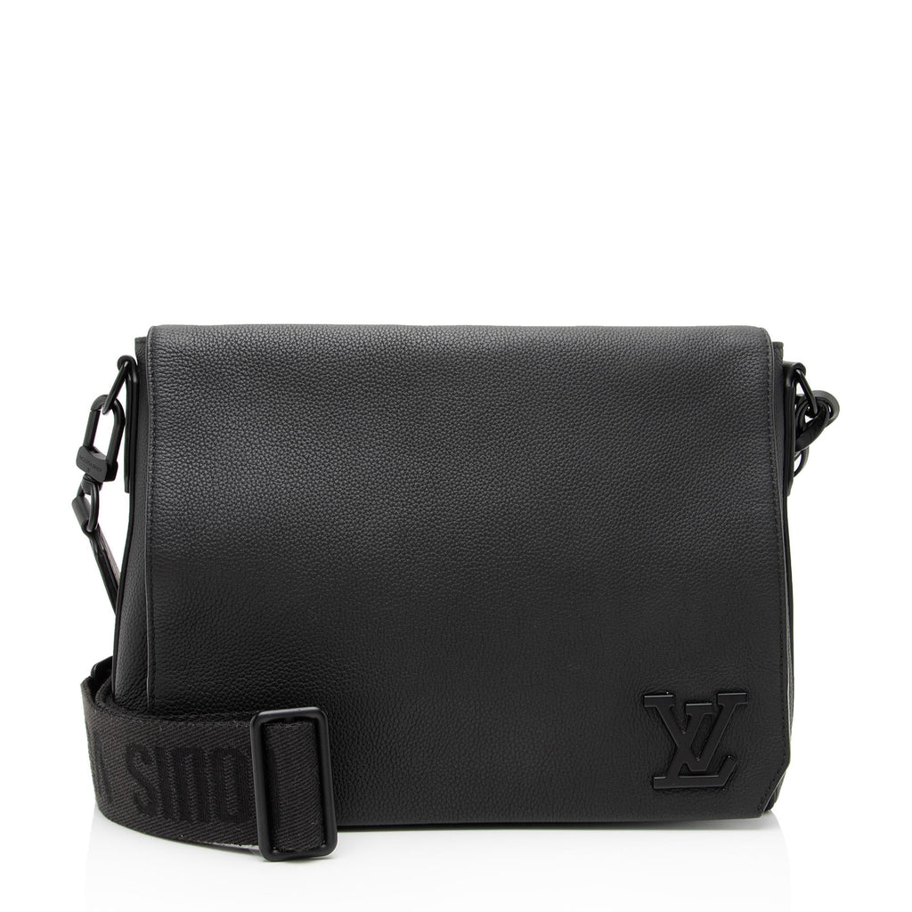Louis Vuitton Calfskin Aerogram Takeoff Messenger Bag (SHF-QgVacu)