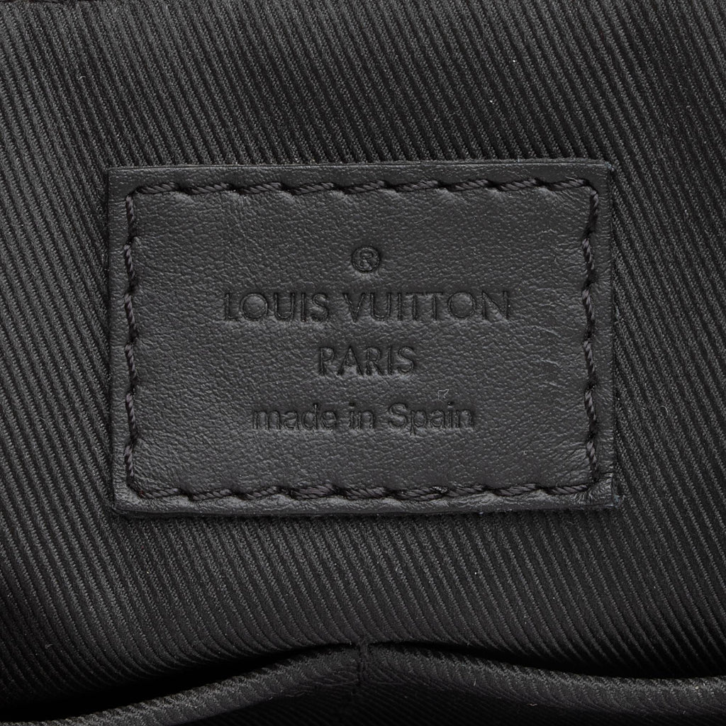 Louis Vuitton Calfskin Aerogram Takeoff Messenger Bag (SHF-QgVacu)