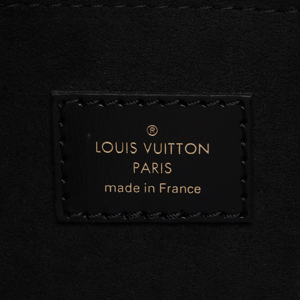Louis Vuitton Calfskin Dauphine MM Shoulder Bag (SHF-cZl8DJ)