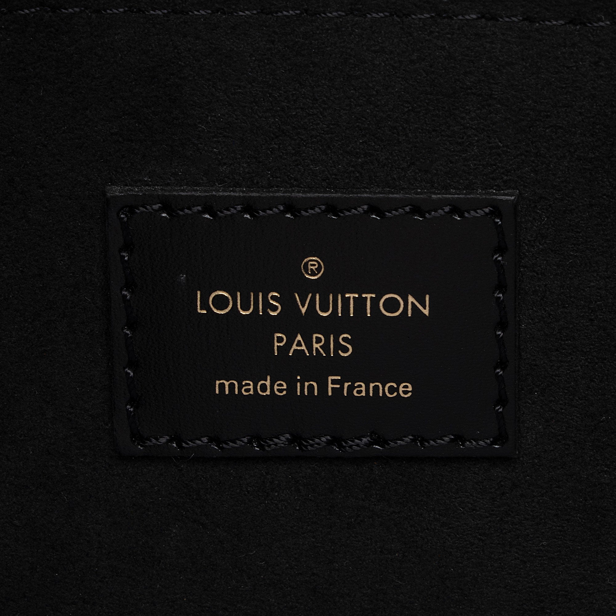 Louis Vuitton Calfskin Dauphine MM Shoulder Bag (SHF-cZl8DJ)
