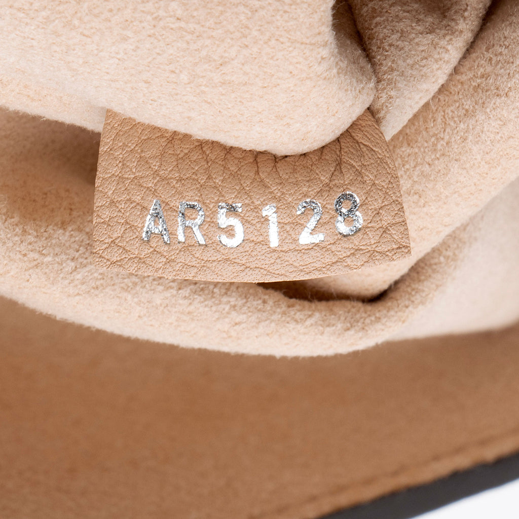 Louis Vuitton Calfskin Lockme Hobo (SHF-qylTpe)