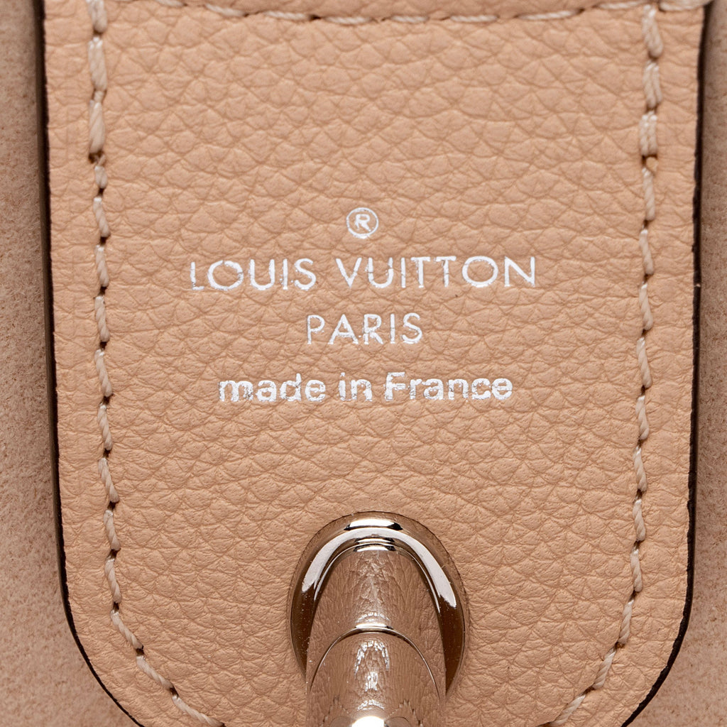 Louis Vuitton Calfskin Lockme Hobo (SHF-qylTpe)