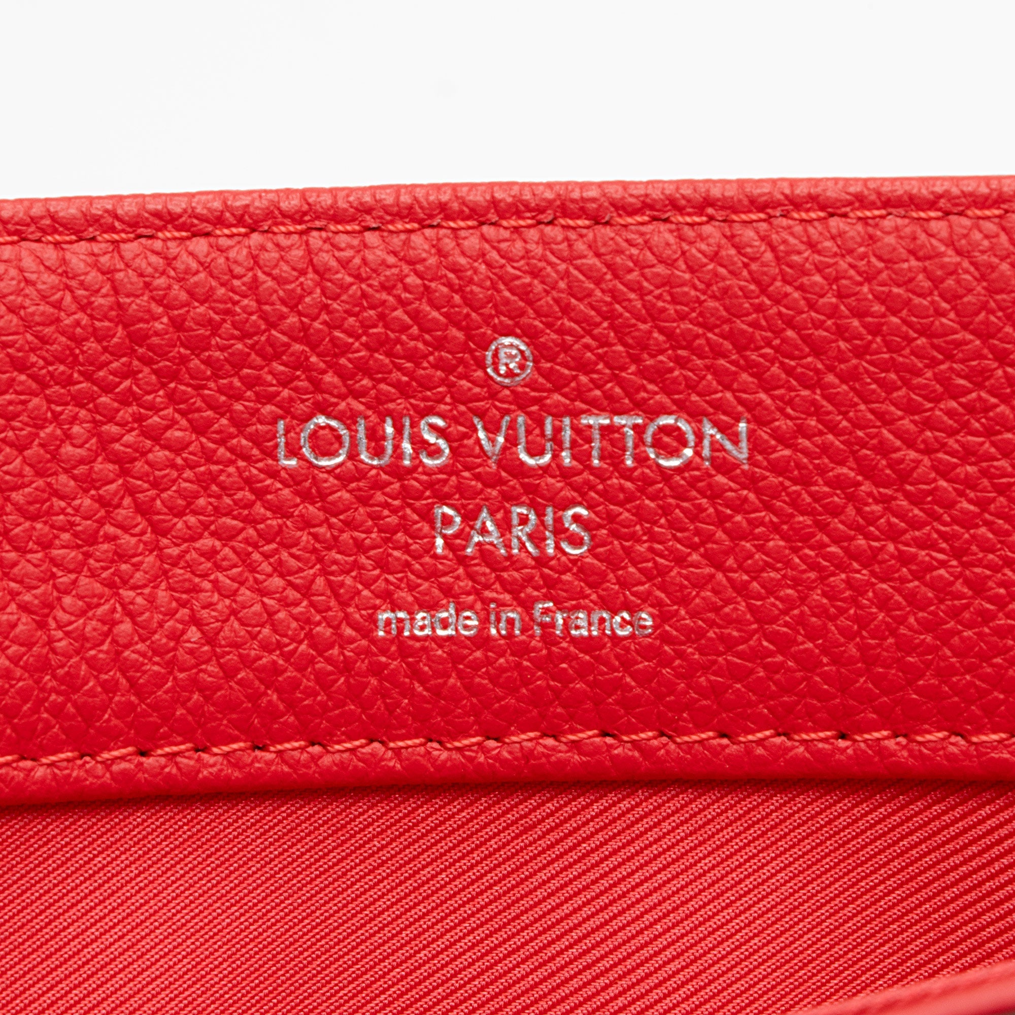 Louis Vuitton Calfskin Lockme II Satchel (SHF-0LzCcY)