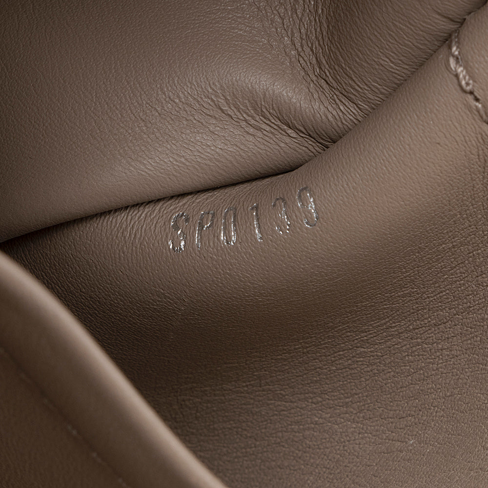 Louis Vuitton Veau Nuage Calfskin Milla MM Tote - FINAL SALE (SHF-19070)