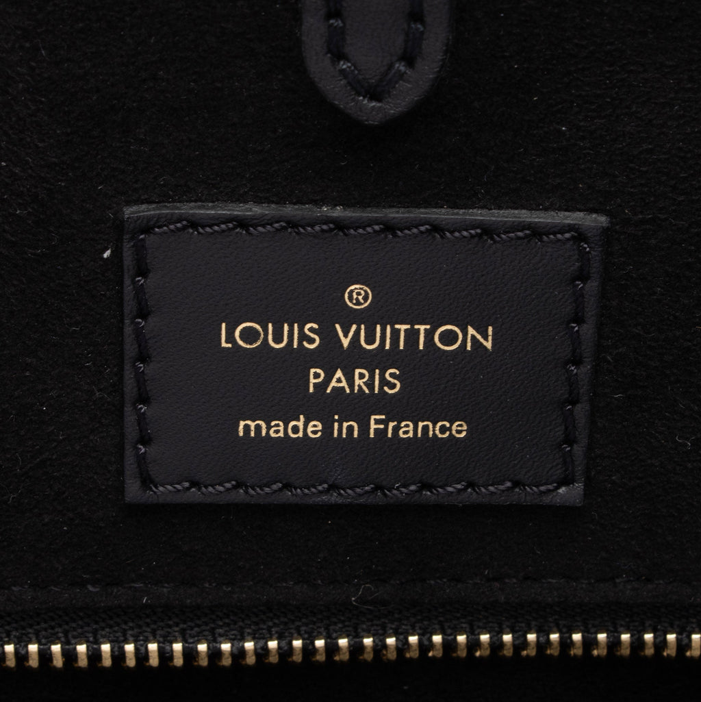 Louis Vuitton Calfskin Monogram Canvas Fold Tote MM (SHF-DEf7bl)
