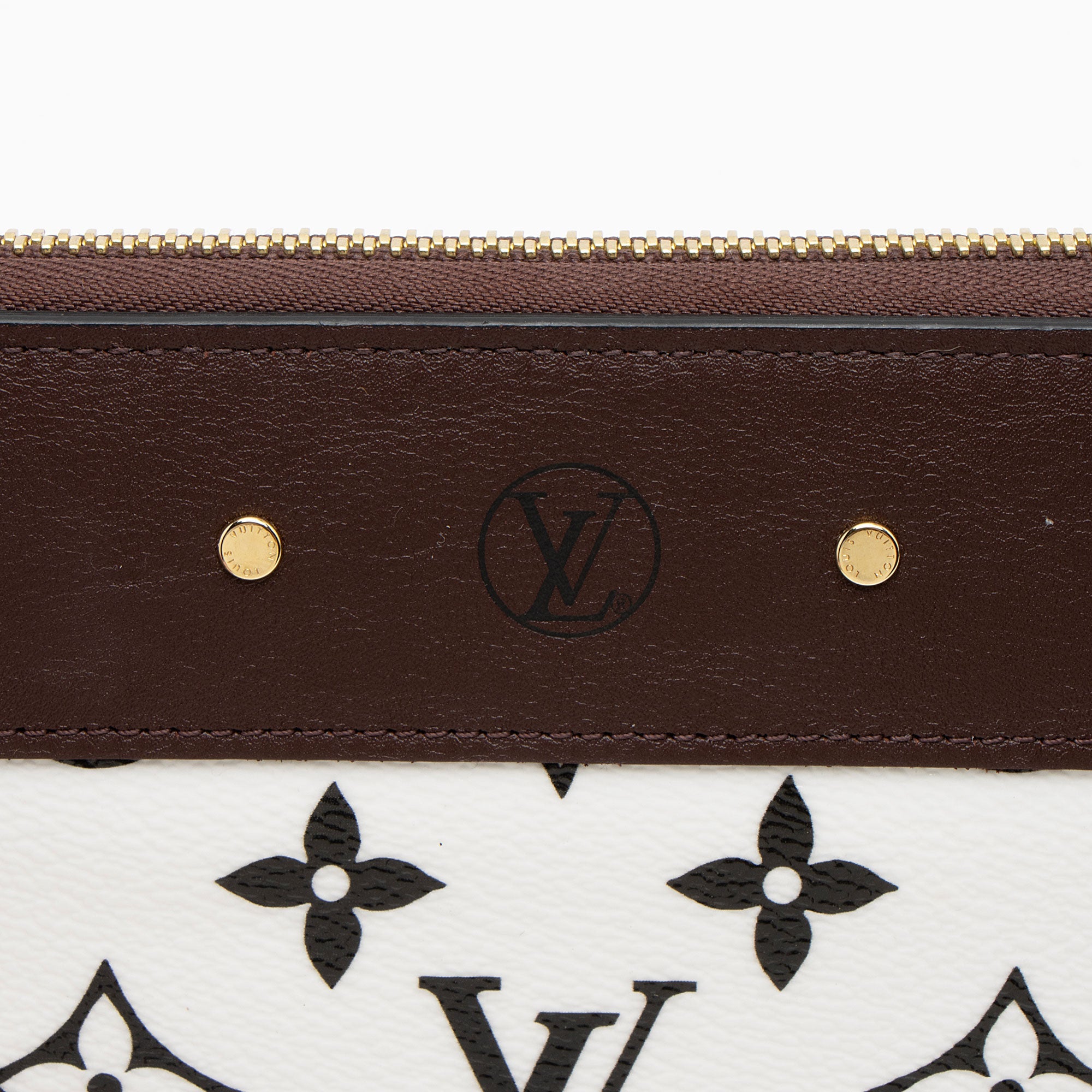 Louis Vuitton Calfskin Monogram Canvas Gamma Zippy Wallet (SHF-Hlzxc0)