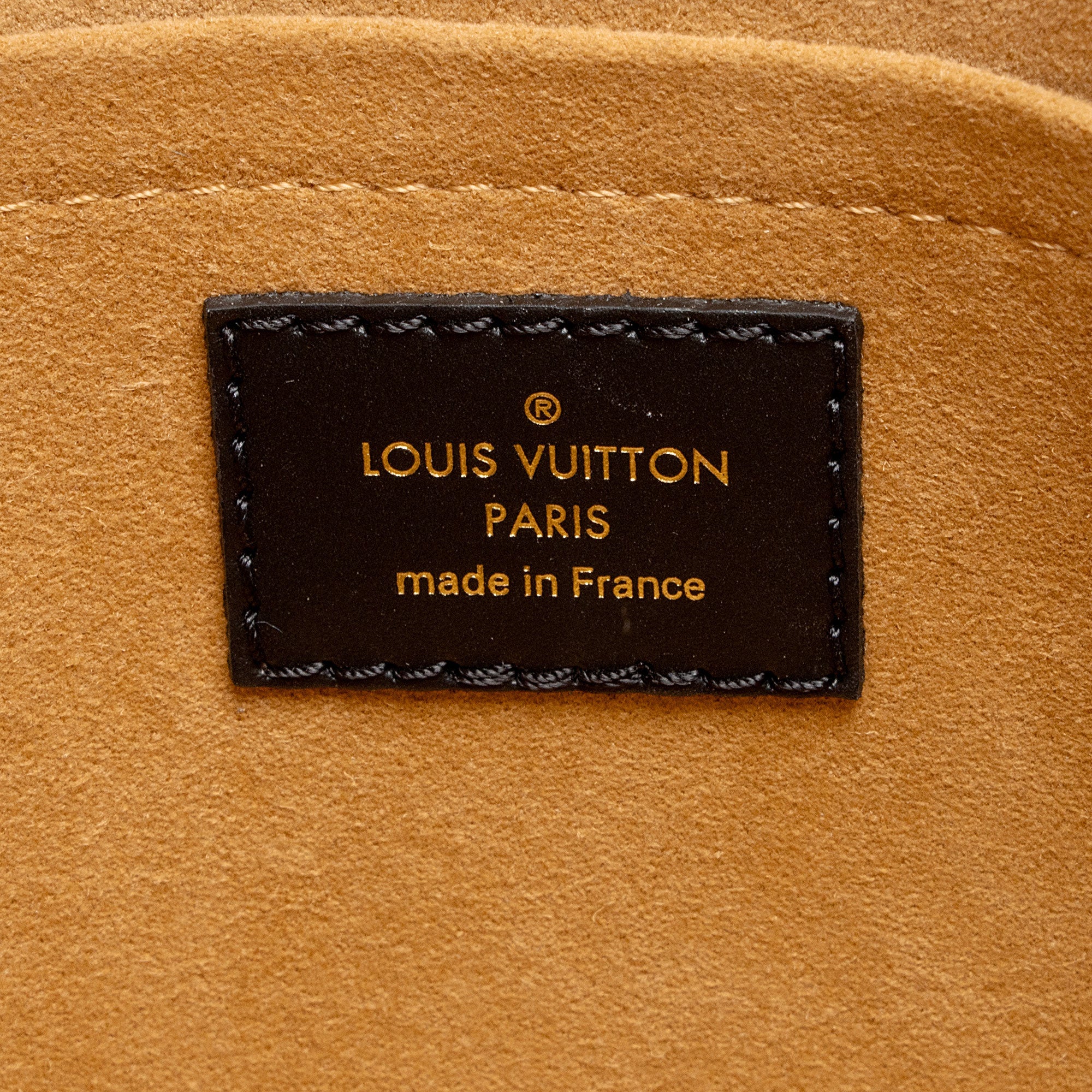 Louis Vuitton Calfskin Monogram Canvas On My Side MM Tote (SHF-bmZRwZ)