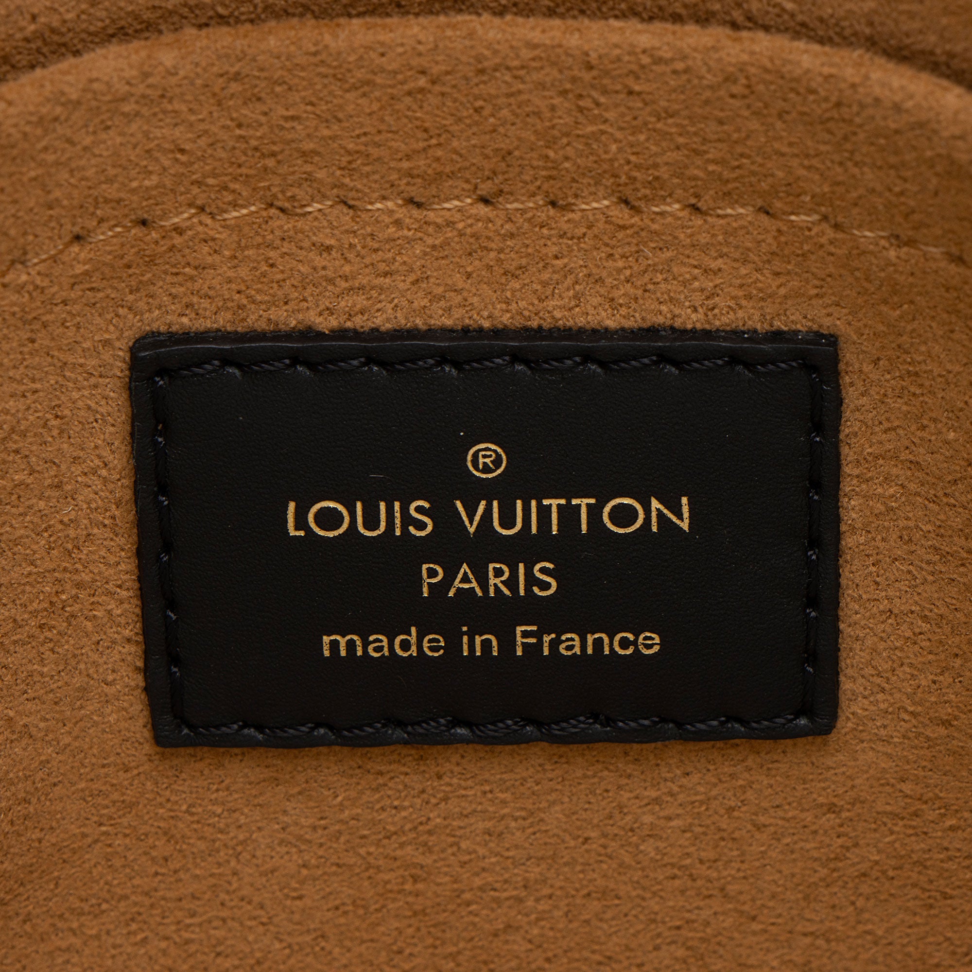 Louis Vuitton Calfskin Monogram Canvas On My Side MM Tote (SHF-vj1OwL)