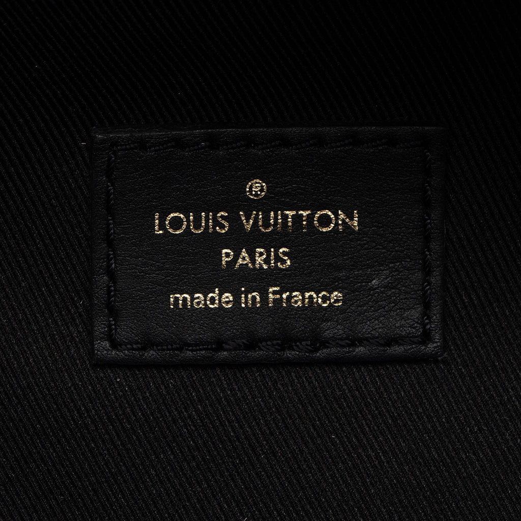 Louis Vuitton Calfskin New Wave Bumbag (SHF-gSN15r)