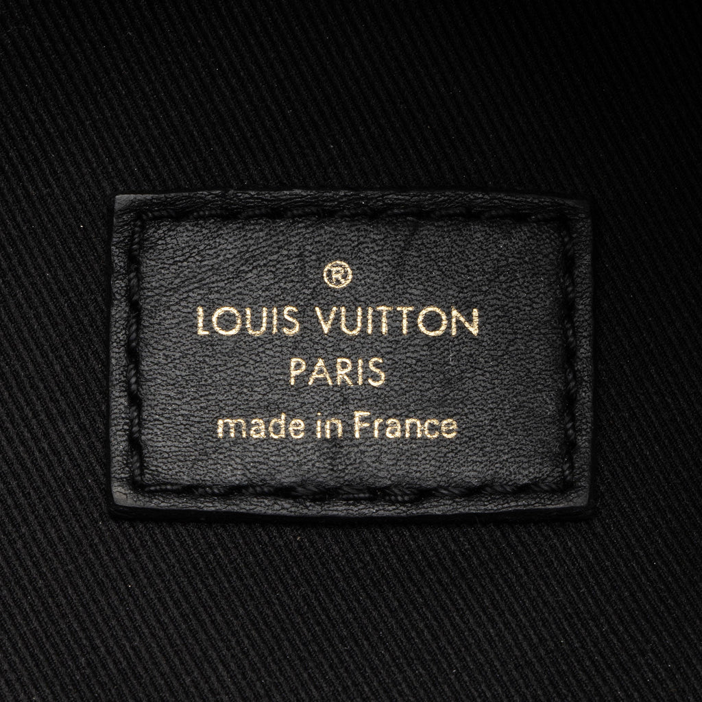 Louis Vuitton Calfskin New Wave Bumbag (SHF-Skd5to)